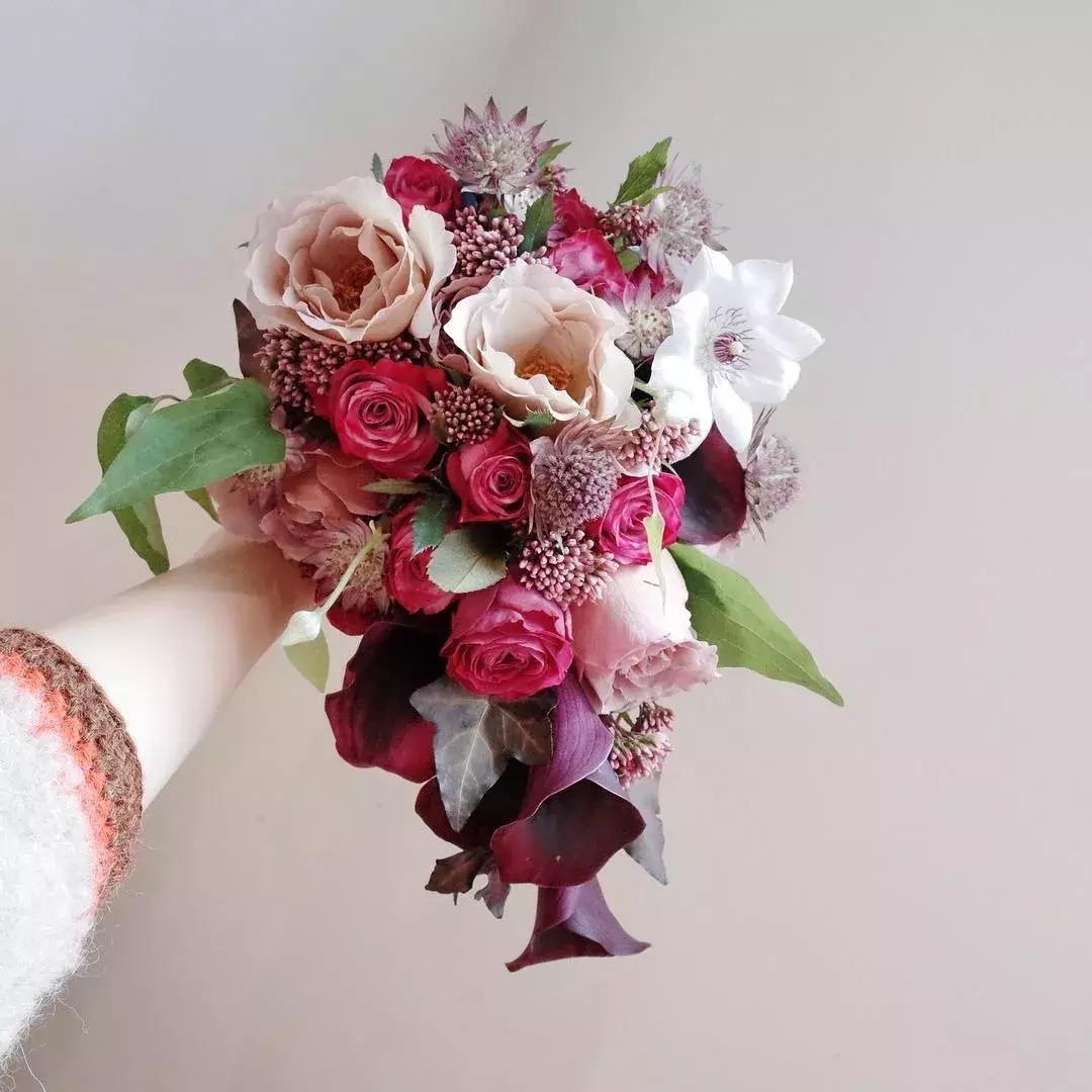 马蹄莲插花怎么养时间长,马蹄莲鲜花养护