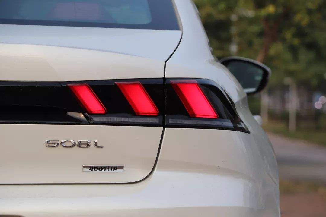 标致508l什么时候降4万 (标致508l为啥月销不足千台)