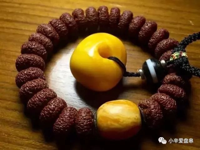 如何判断滴血莲花菩提,滴血莲花菩提怎么区分档次