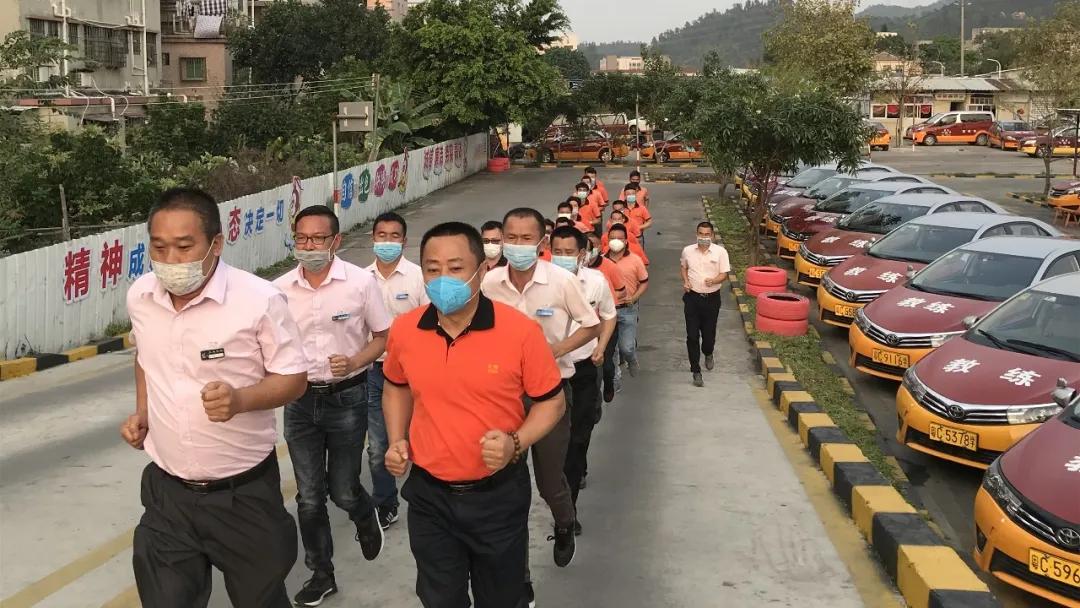 驾校老板被抓,驾校老板被抓了怎么办啊