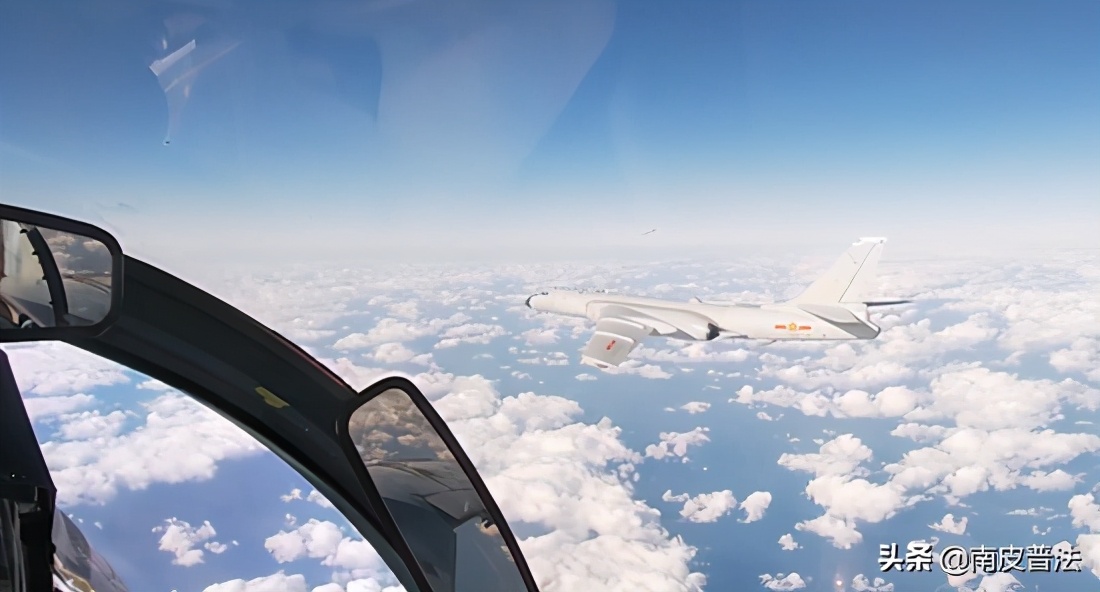 韩国评价中俄军舰渡日本海峡,中俄军机进韩防空识别区中方回应