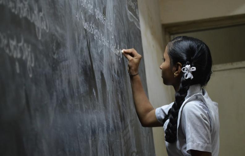 中学生试卷推荐带答案,期中考试真题大合集