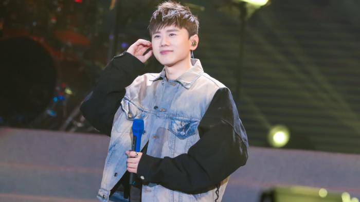 谢娜张杰和张碧晨关系,谢娜澄清张杰和张碧晨绯闻微博