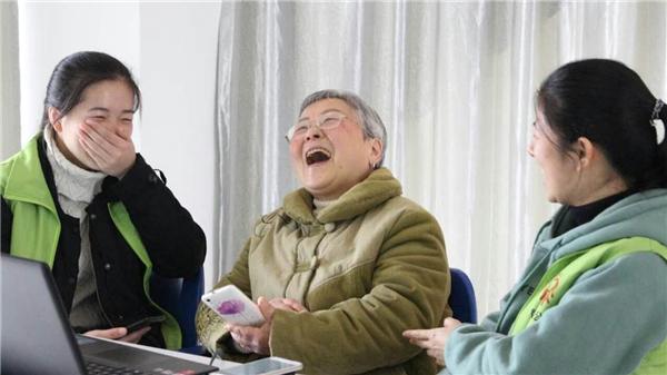 报高考志愿没有电脑怎么办,家里没背景高考志愿咋填就业容易