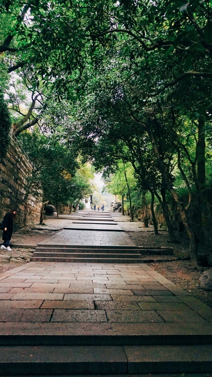 杭州西湖乌镇苏州南京上海攻略,天青色等烟雨乌镇旅游