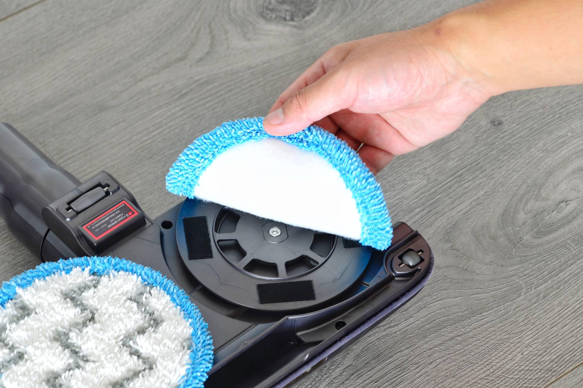 戴森宠物刷,小狗旋转地擦和戴森通用么