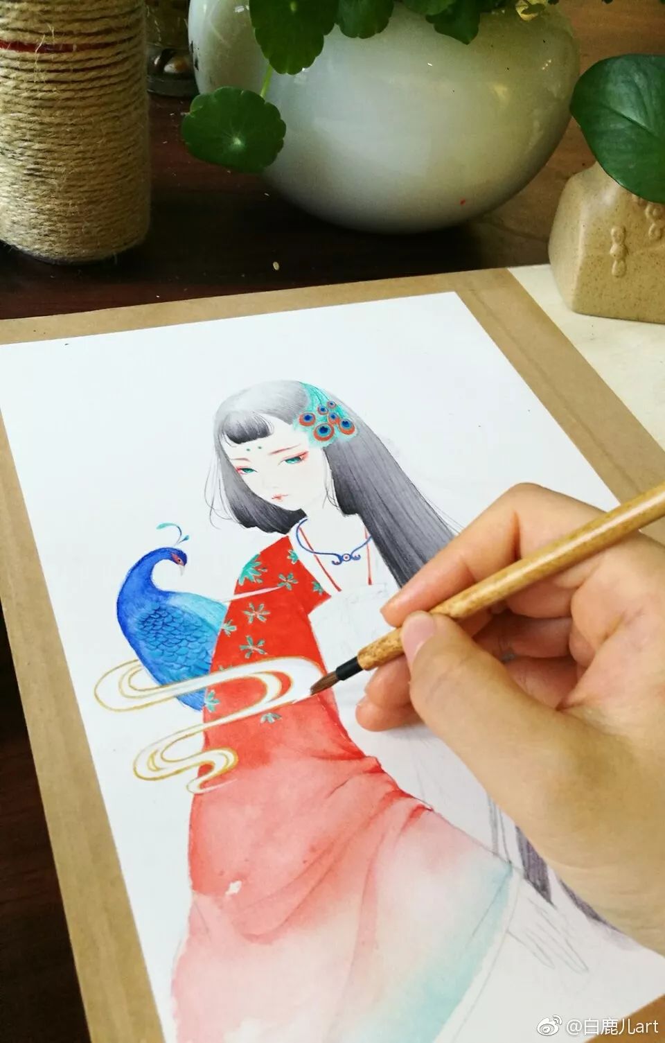 玉手青丝美女图片,一袭白衣清冷出尘的古风美人