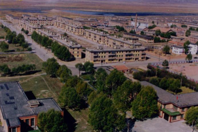 首颗原*弹子**基地的唯一私照:四位来自上海的姑娘,后来发展怎样?