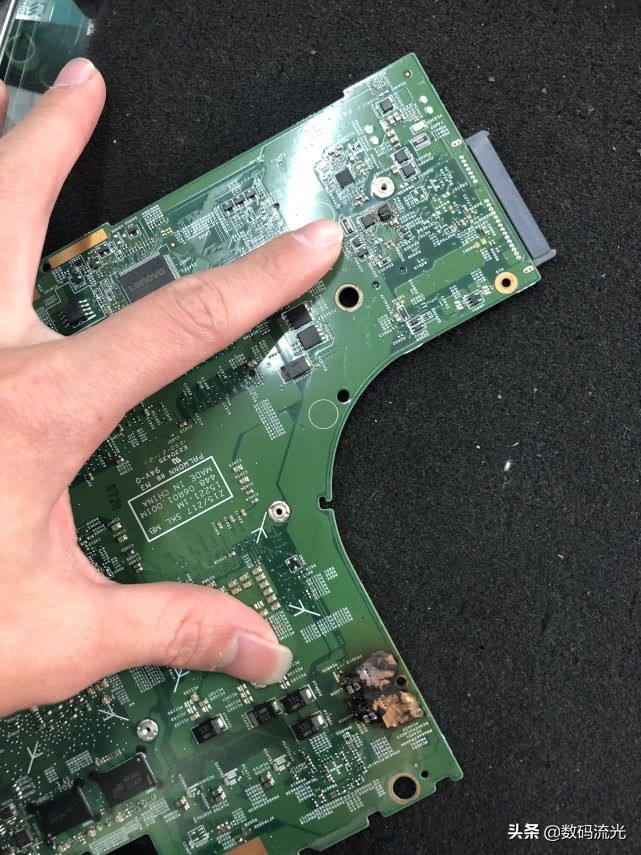 新组装电脑有异味吗怎么处理,电脑味道大