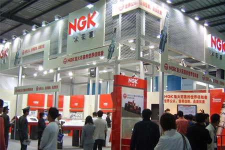 ngk和博世火花塞哪个好,ngk铱金火花塞正品价格
