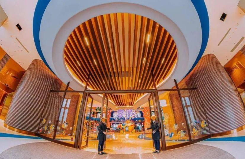 无语！大学生“天价”学费想圆空姐梦，毕业却被分配在酒店大堂