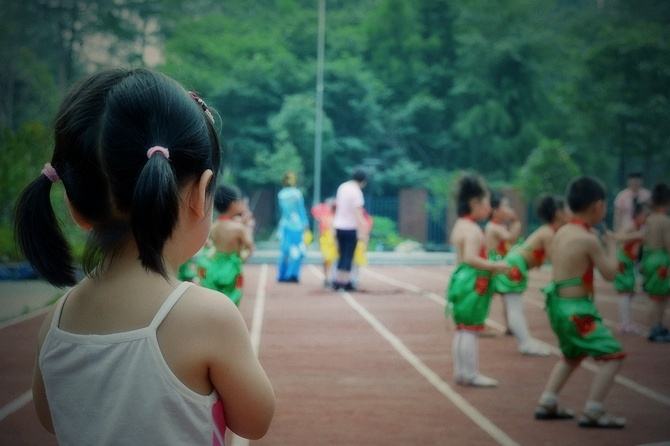 坚持写“成长日记”的妈妈,她们的孩子都怎么样了?朋友:很幸福