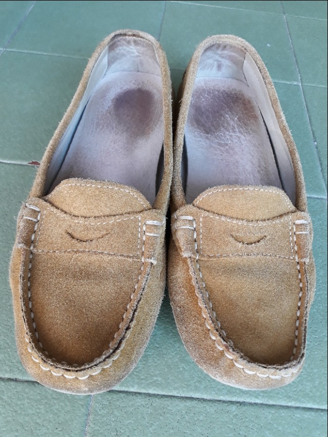 绒面鞋染色了怎么处理,绒面鞋脏了怎样打理视频