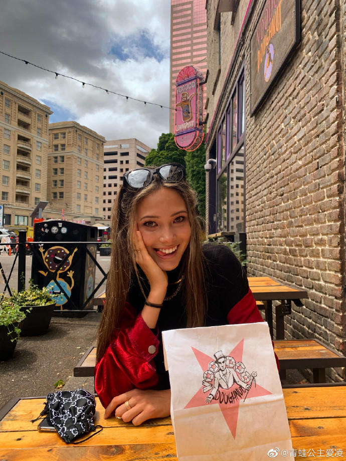 鐖芥枃澶╂墠瀛﹂湼,鐖芥枃灏忚澶╂墠瀛﹂湼