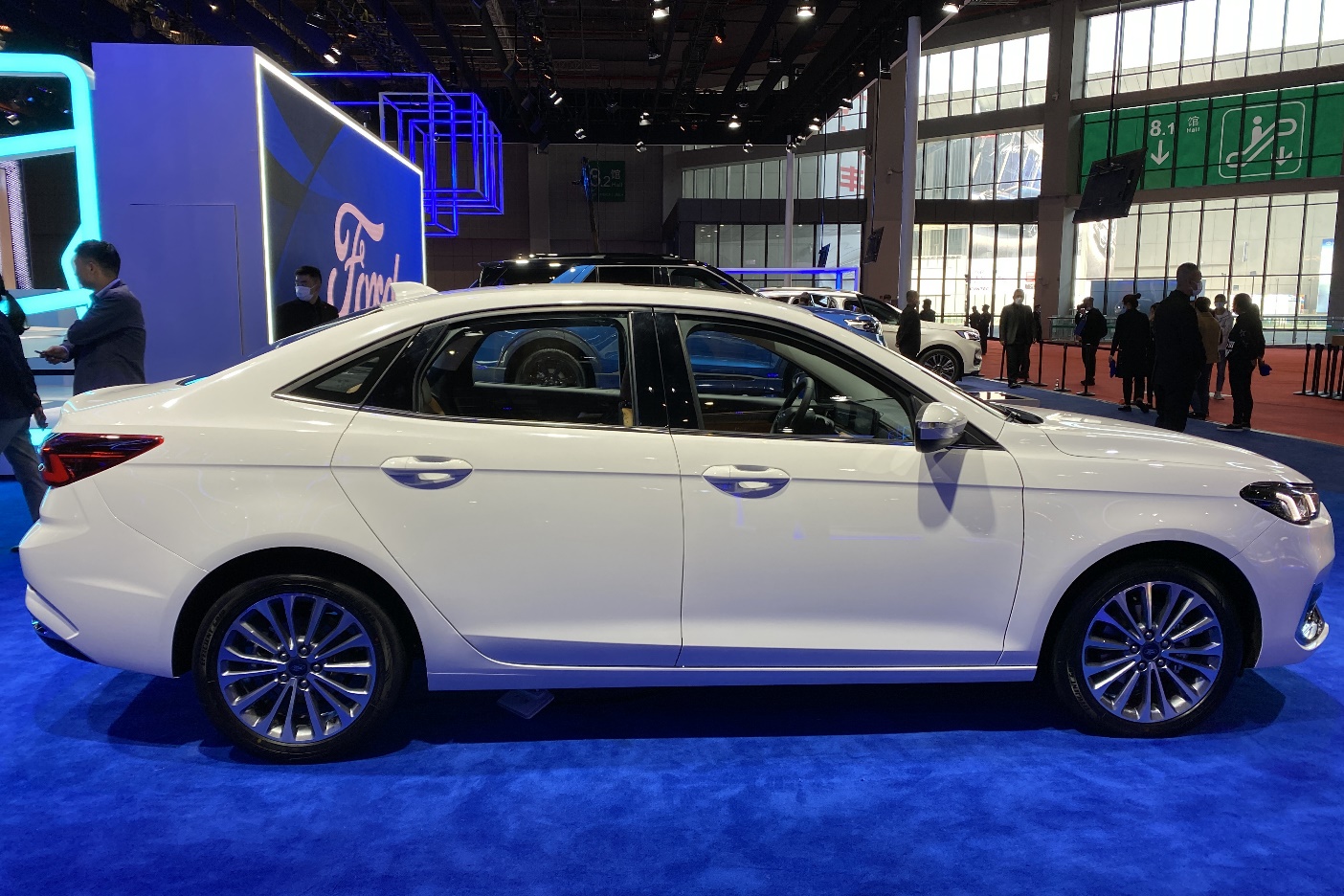 比轩逸新款还好的车,日产轩逸和福特福睿斯对比