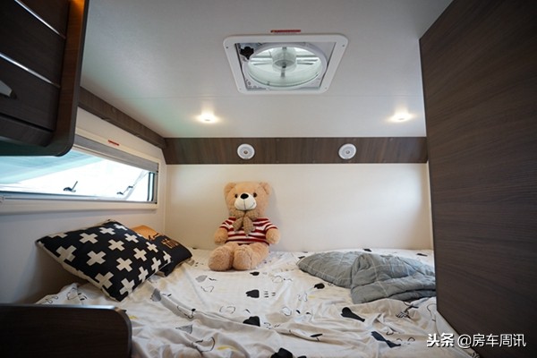 欧胜底盘短轴低顶升顶房车,欧胜底盘和宝迪底盘比较