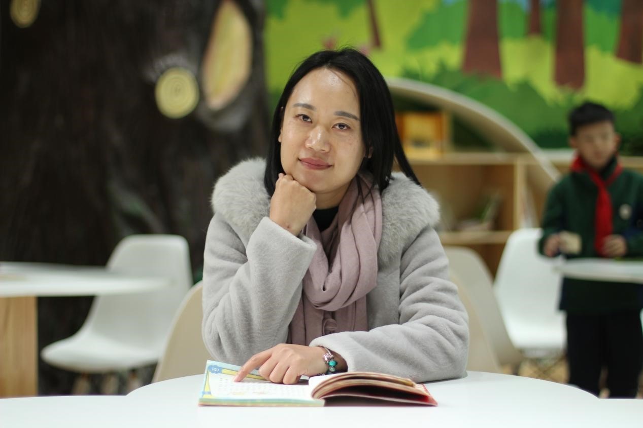 歌歌兰妮蓝风铃香水图片,歌歌兰妮蓝风铃香水身体乳