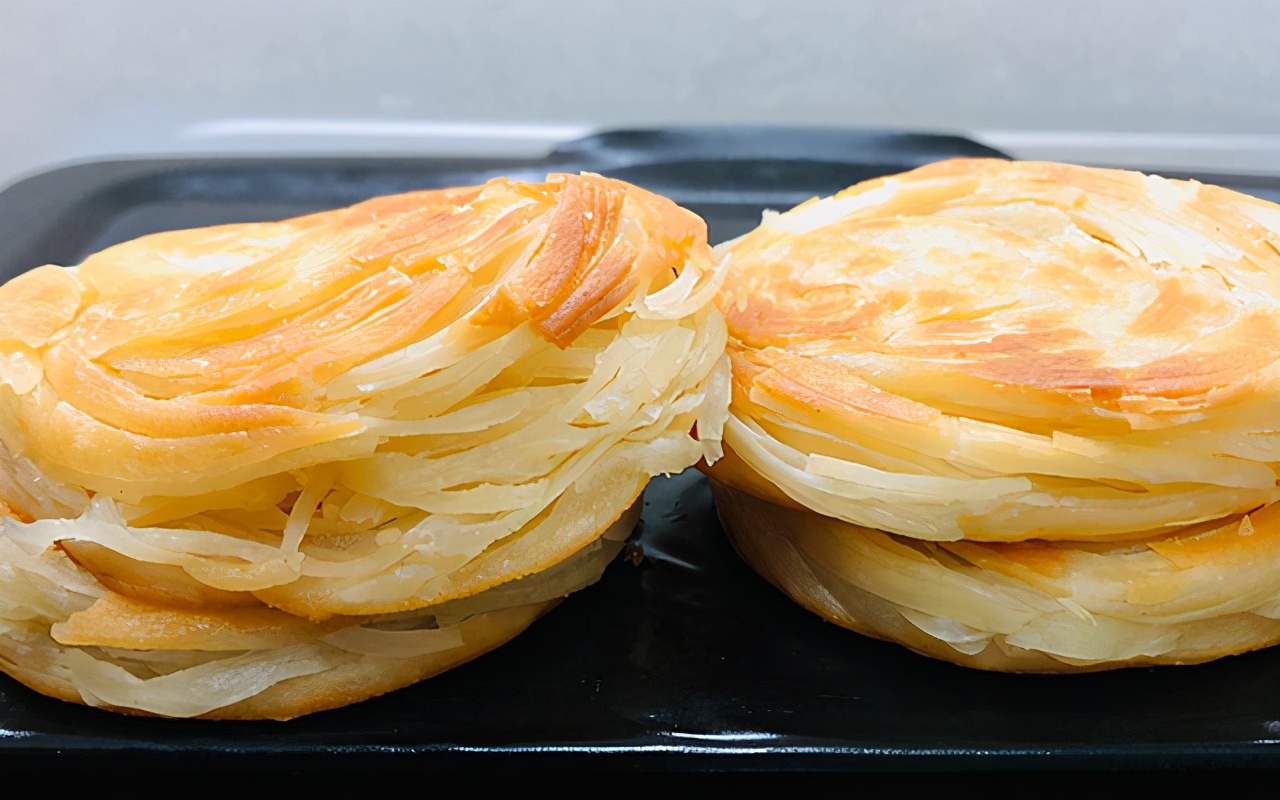 做盘丝饼的诀窍金黄酥脆满口香,怎么做葱花盘丝饼