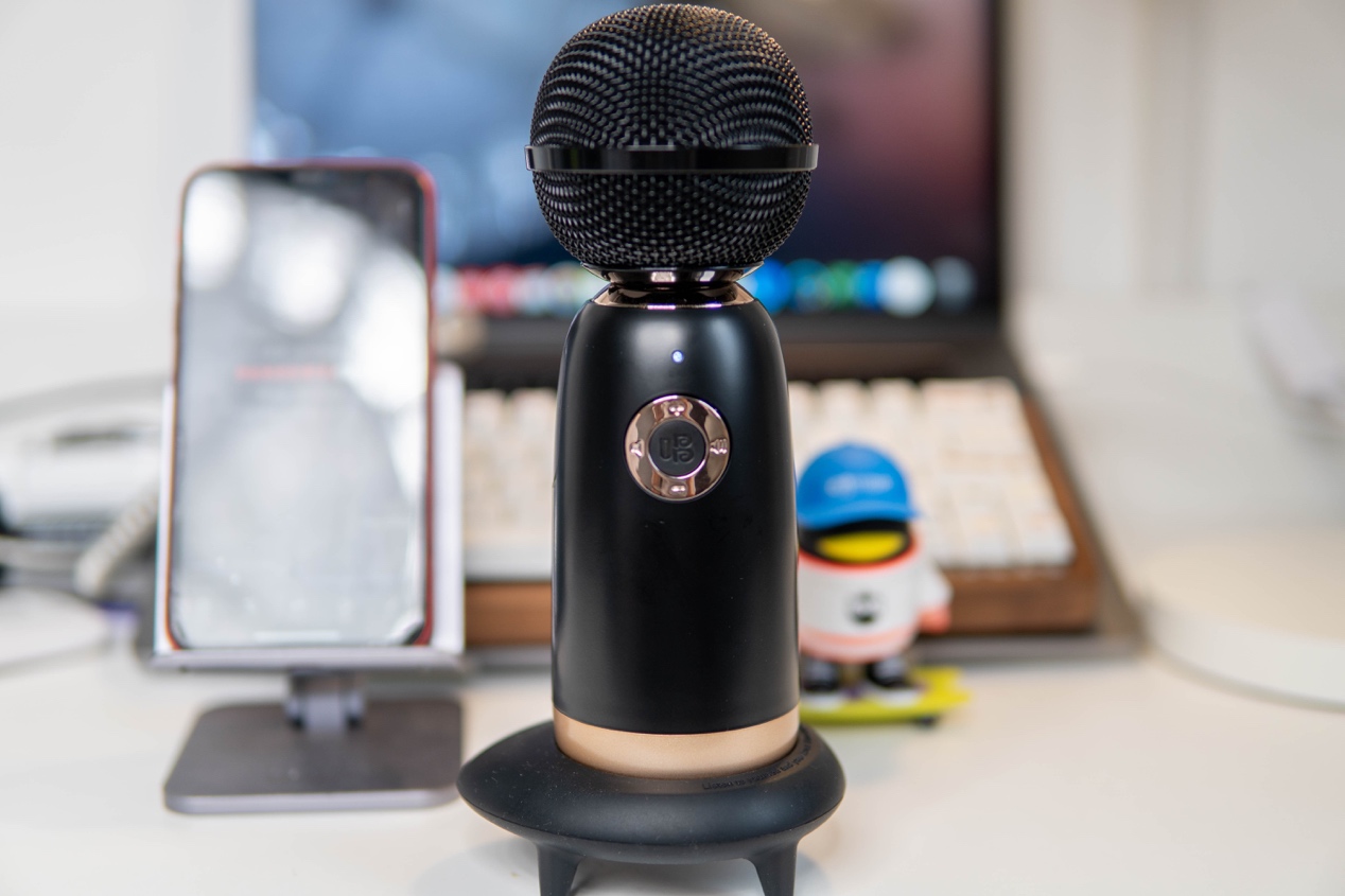 宅家也是K歌之王,唱吧精灵麦克风Q3,你的百万调音师