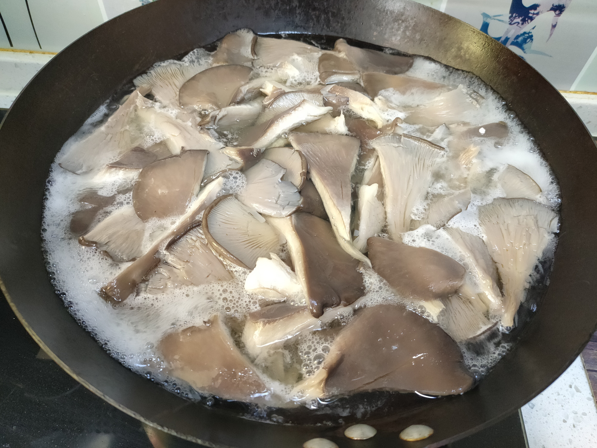 做干炸蘑菇做法,干炸蘑菇酥脆的方法