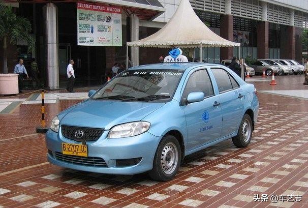 丰田第一款轿车,丰田国内第一辆车