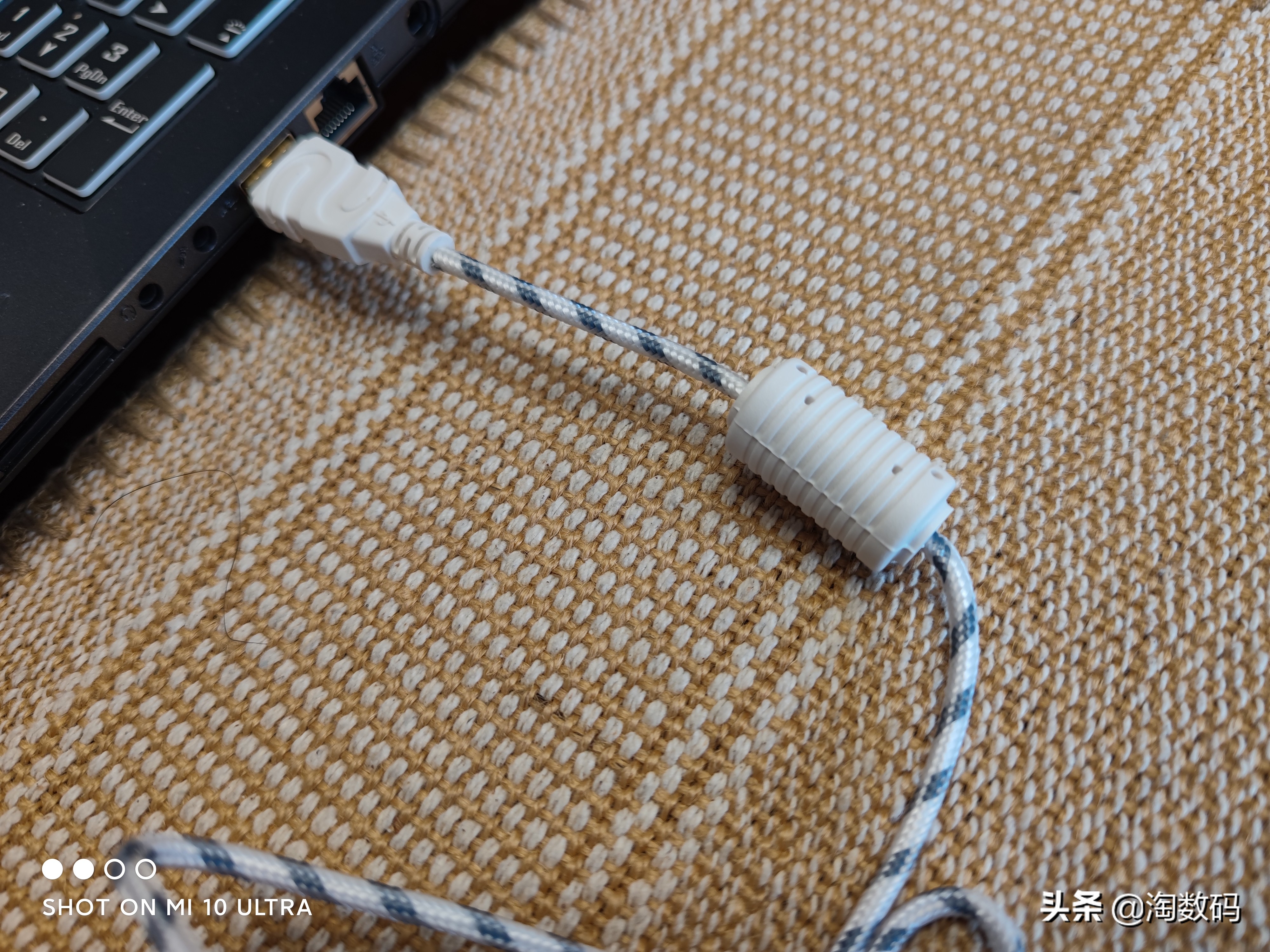 欧姆龙鼠标微动开关盖子如何拆,欧姆龙蓝点微动鼠标