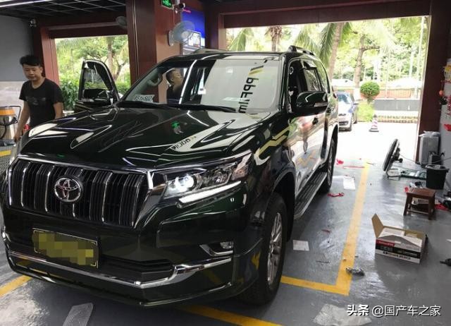 国六普拉多4.0,2021款普拉多3.5五座军绿色