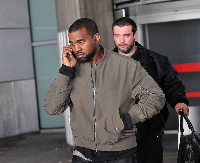 美国潮牌T恤,潮牌正品fearofgodessentials