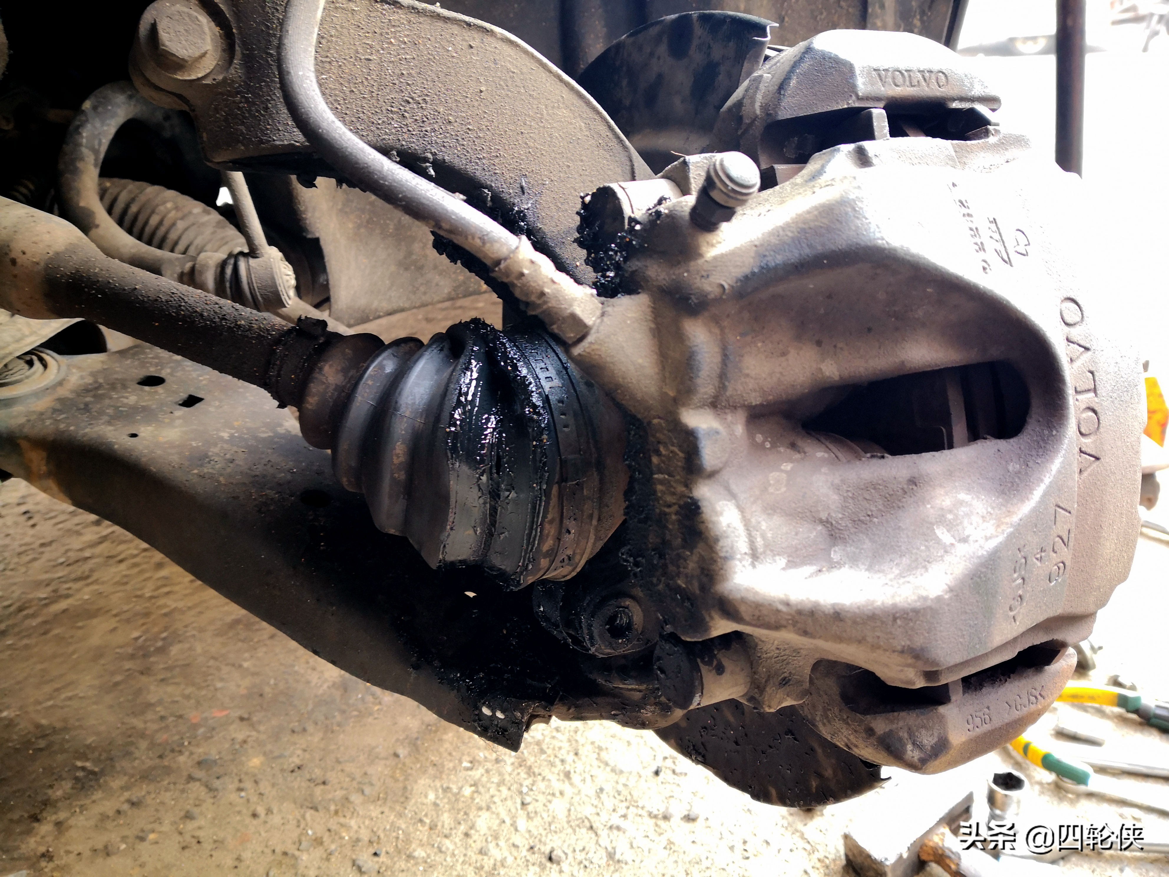 11款沃尔沃xc60外球笼套更换,沃尔沃xc60更换球笼套