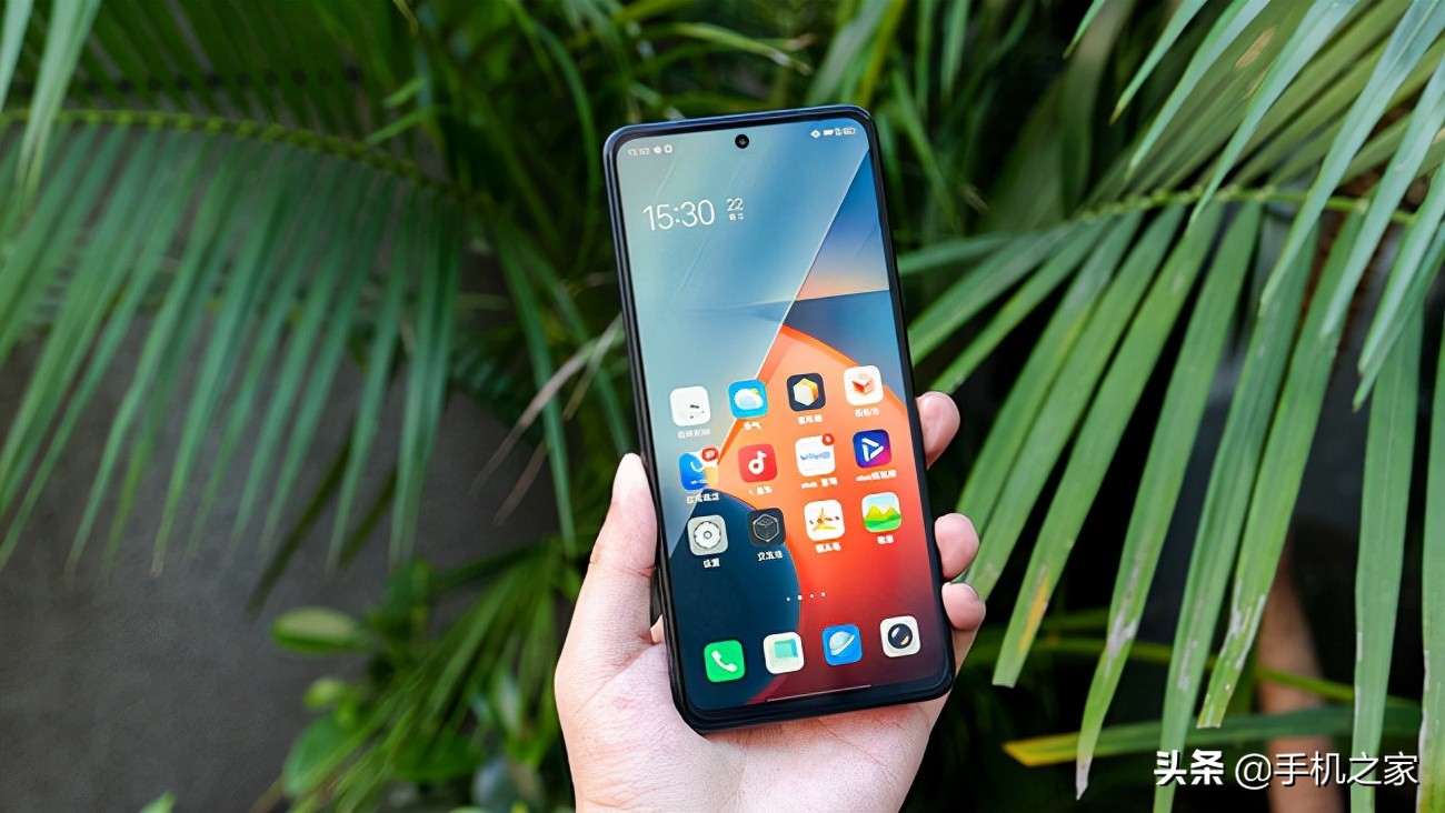 续航强信号好屏幕小的5g手机推荐,像素高续航能力强的5g手机1500元