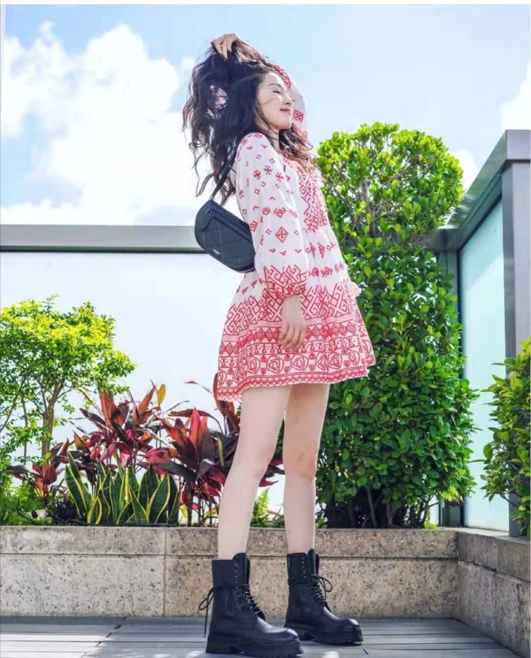 早秋怎么穿搭好看,早秋衬衫鲨鱼裤怎么搭配好看