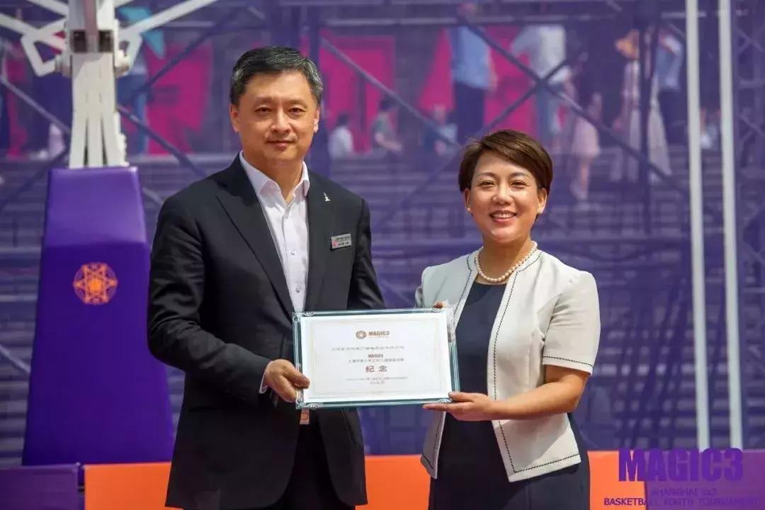 大鲨鱼罗汉琛、施宇晨出战，张兆旭解说，这是场什么比赛？