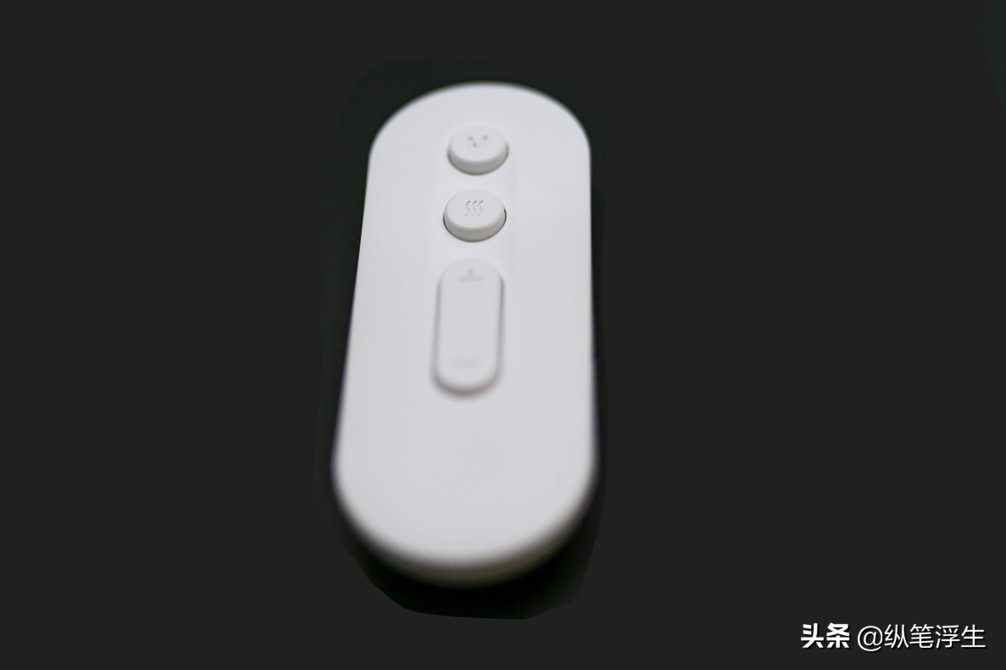 电脉冲、热敷按摩*管双**齐下：人与物AM2011颈椎按摩器测评