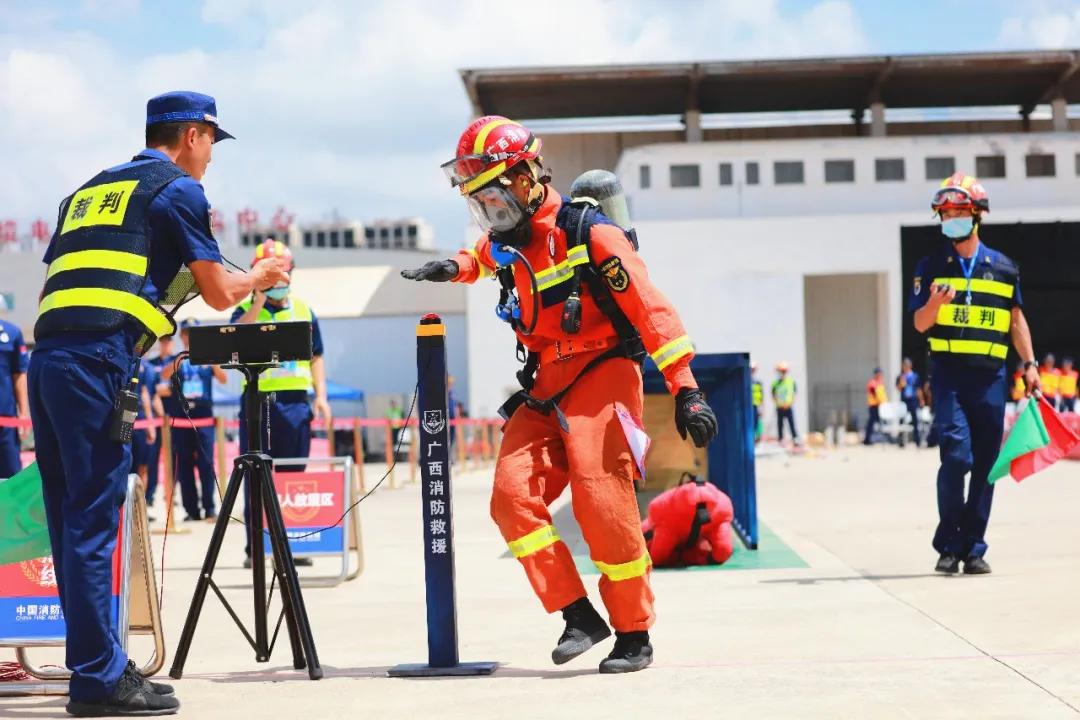 火热开赛！看看满屏的邕城“蓝友力”