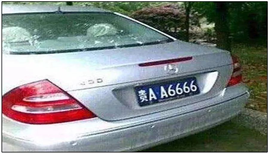 统治美国监狱，玩转时装周，老干妈又被催上市，会不会变味割韭菜