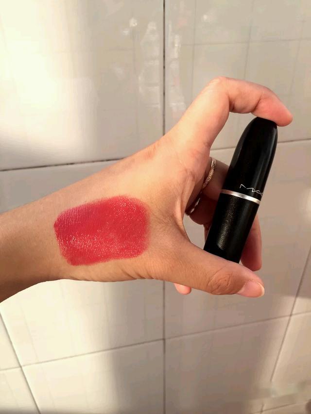 迪奥999和mac ruby woo (mac口红rubywoo和迪奥999哑光)