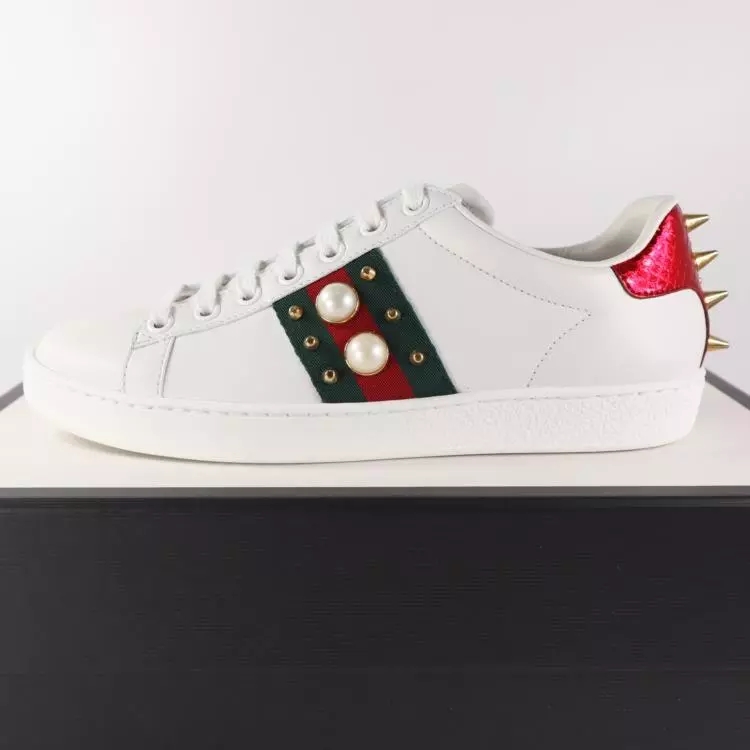 万搭小白鞋，C4N详解各路奢侈品小白鞋优缺点！想入手看这！