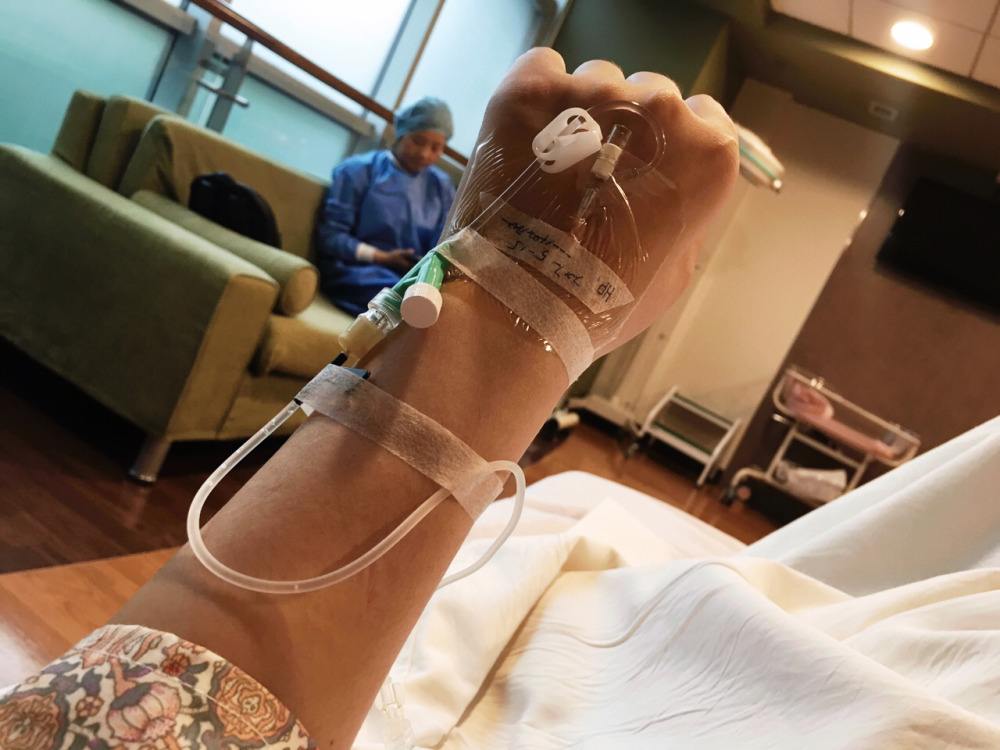 顺产怎样避免撕裂侧切,顺产多大概率会侧切撕裂