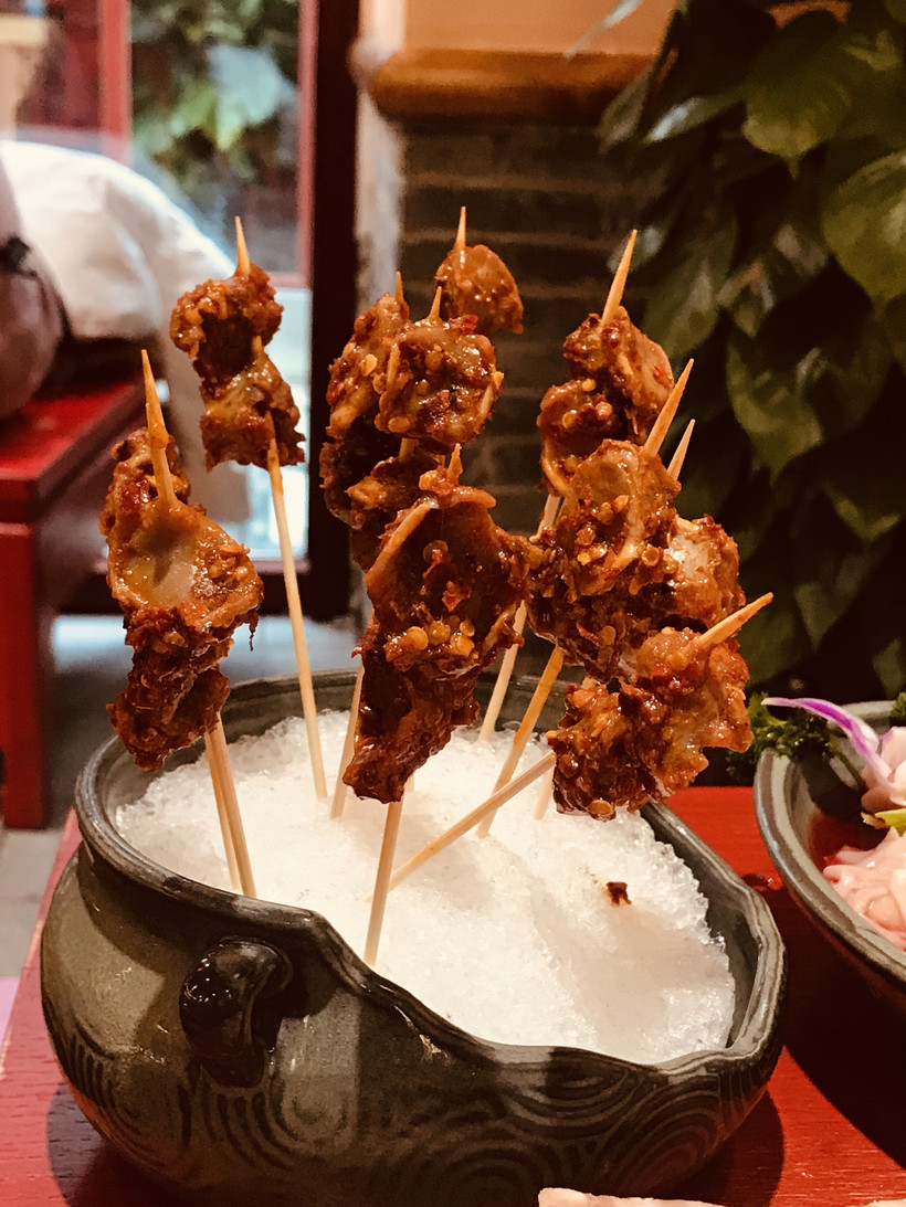 谢霆锋成都打卡百年老店,谢霆锋打卡上海网红店