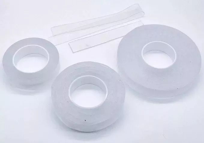 黑科技魔力胶带！反复粘贴不留痕，水洗后又恢复如初