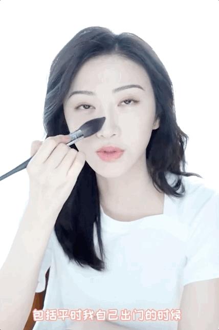 美妆技巧教你如何定妆不脱妆,妆后如何正确定妆不破坏妆面