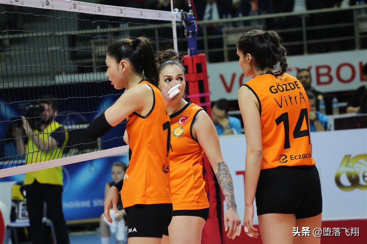 欧冠巴萨被巴黎淘汰出局,欧冠曼城被淘汰