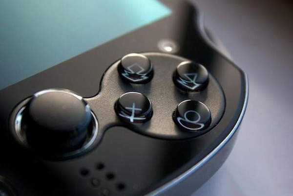 从索尼PSVita的落幕说起，“掌机”怎么就凉凉了？