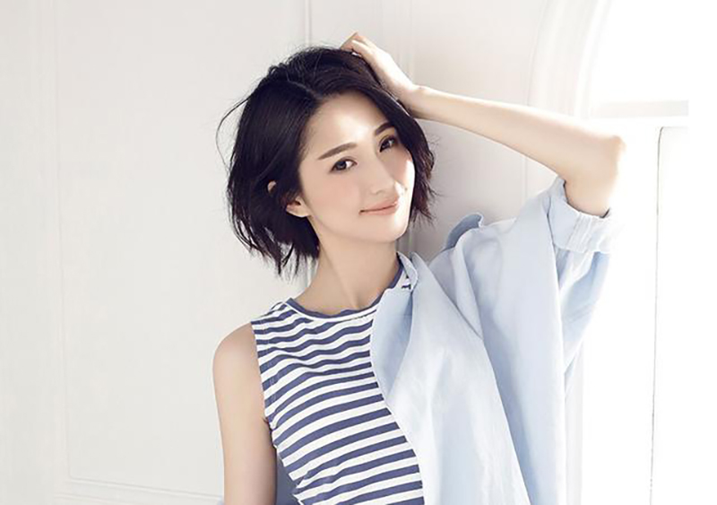 她被誉为欧洲第一美人,她被称为东方第一美人