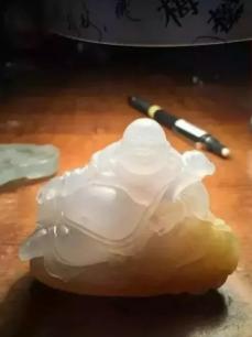 翡翠原石雕刻的精品,翡翠原石如何雕刻价值最大