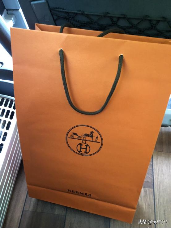 开手波等30个红灯，飞十几小时到万达看场欧冠，哪样更酸爽？