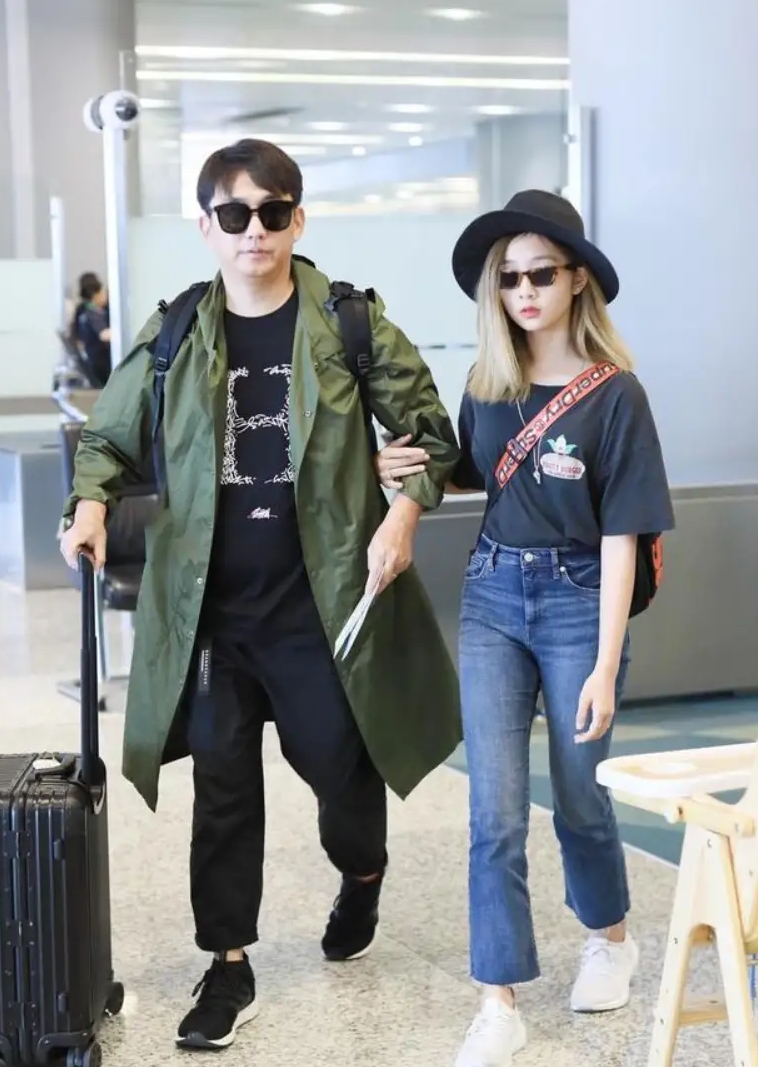 14岁黄多多全部照片,14岁黄多多登时尚杂志