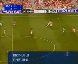 足坛最新动态85：老马挺梅西！巴萨继续引援！曼联放弃迪巴拉