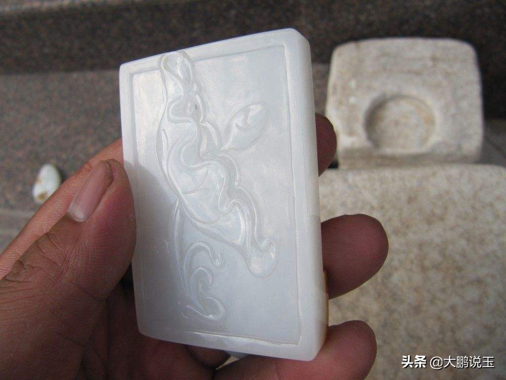 俄罗斯玉好还是和田玉好,大鹏说俄罗斯