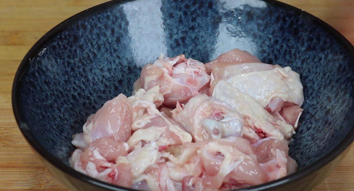 黄焖鸡最简单家常做法,酱料是关键,打开盖子一瞬间,太香太馋人